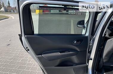 Мінівен Peugeot 5008 2011 в 