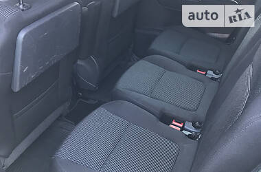Мінівен Peugeot 5008 2011 в 