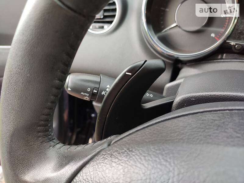 Минивэн Peugeot 5008 2013 в Казатине