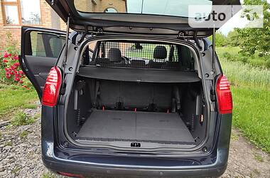 Мінівен Peugeot 5008 2013 в 