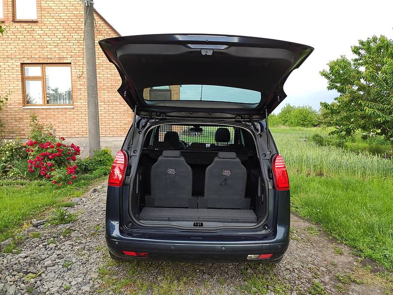Минивэн Peugeot 5008 2013 в Казатине