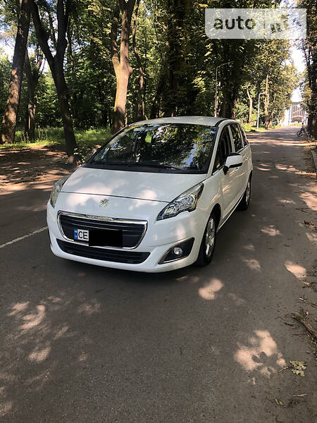 Універсал Peugeot 5008 2015 в Чернівцях