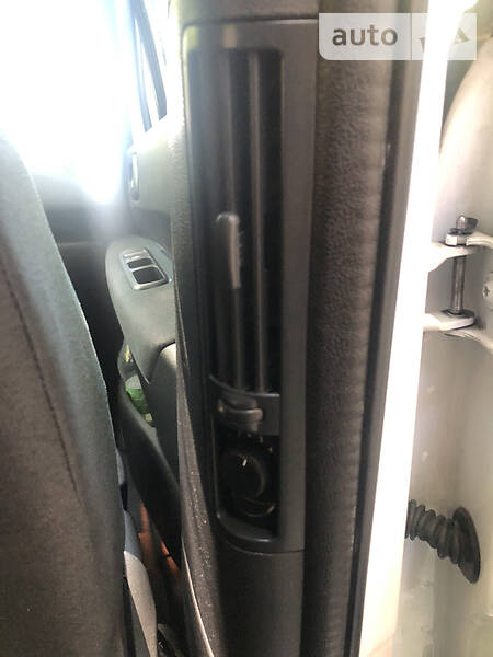 Універсал Peugeot 5008 2015 в Чернівцях