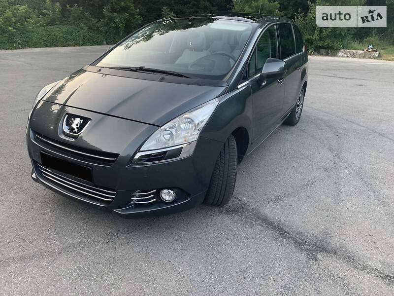 Універсал Peugeot 5008 2010 в Полтаві