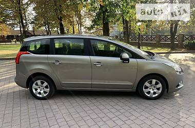 Универсал Peugeot 5008 2011 в Калуше