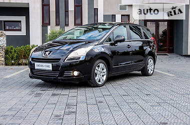 Peugeot 5008 2011