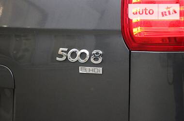 Мінівен Peugeot 5008 2014 в Києві