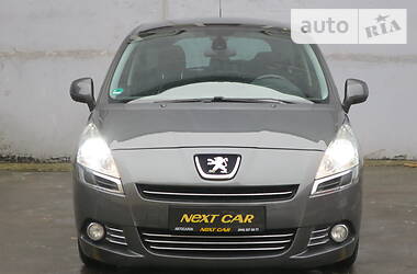 Универсал Peugeot 5008 2011 в Киеве