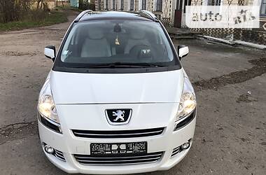 Peugeot 5008 2011