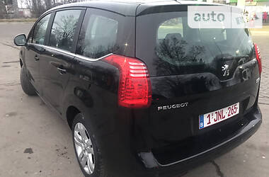 Универсал Peugeot 5008 2009 в Богородчанах