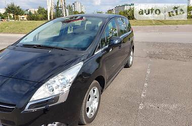 Универсал Peugeot 5008 2009 в Львове