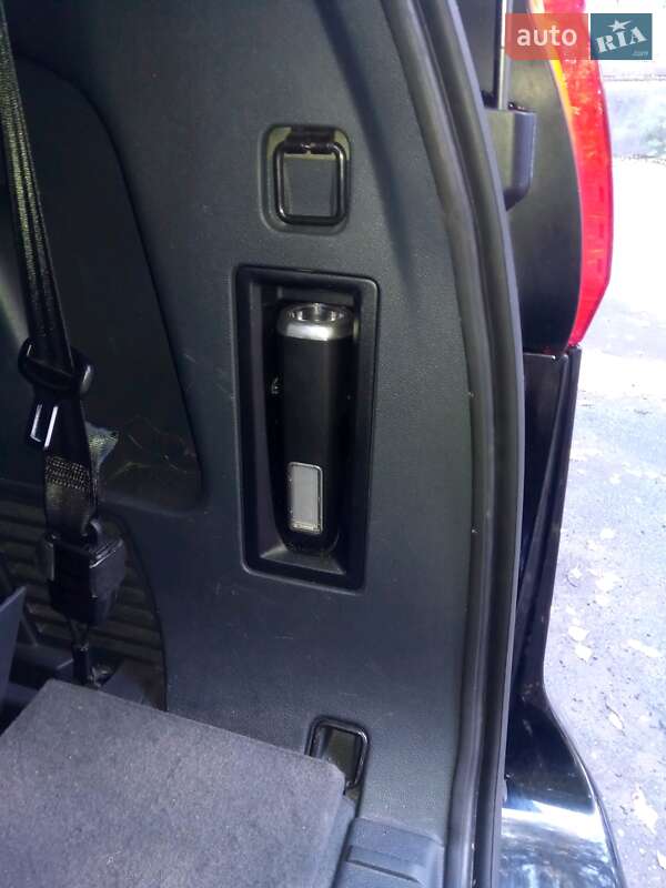 Мінівен Peugeot 5008 2012 в Києві