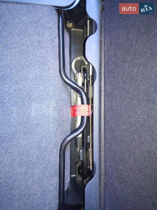 Мінівен Peugeot 5008 2012 в Києві