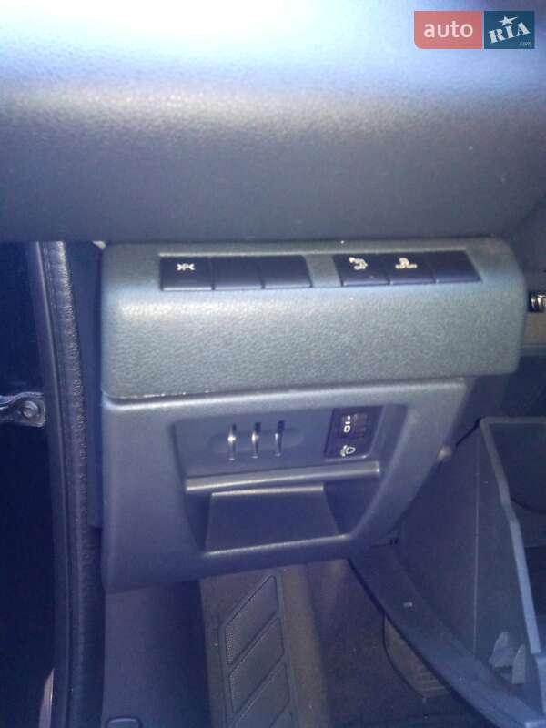 Мінівен Peugeot 5008 2012 в Києві