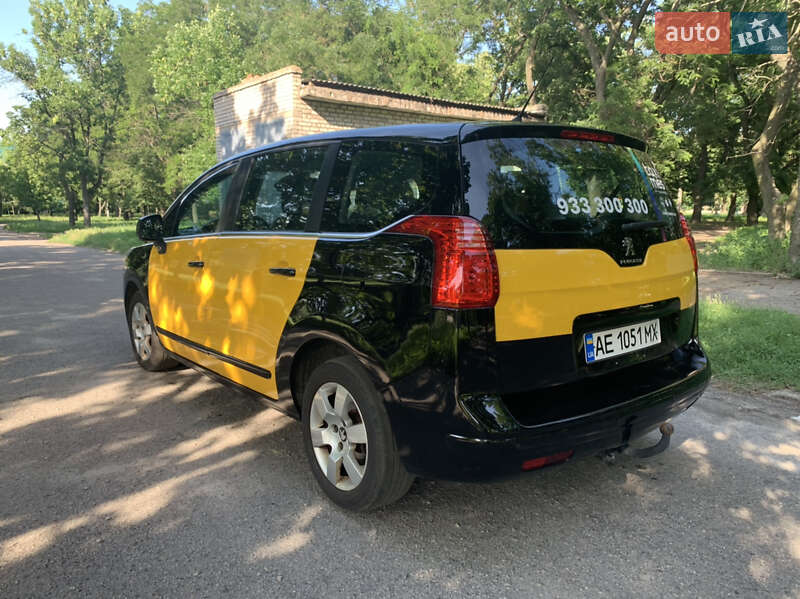 Універсал Peugeot 5008 2013 в Нікополі