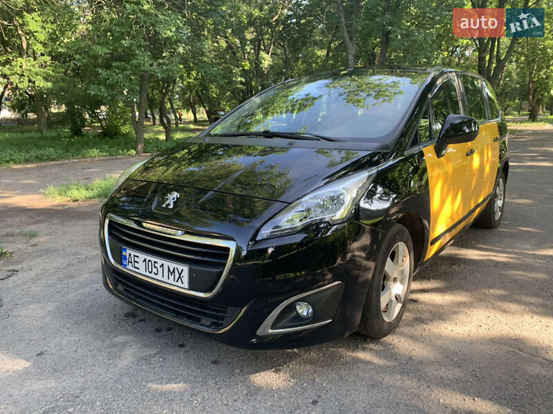 Універсал Peugeot 5008 2013 в Нікополі