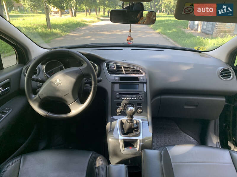 Універсал Peugeot 5008 2013 в Нікополі