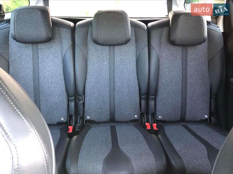 Позашляховик / Кросовер Peugeot 5008 2019 в Львові