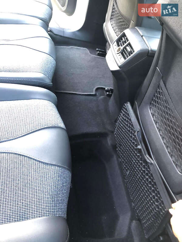 Позашляховик / Кросовер Peugeot 5008 2019 в Львові