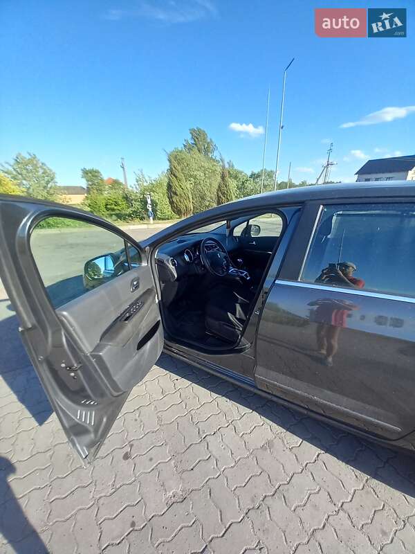 Мікровен Peugeot 5008 2009 в Коломиї