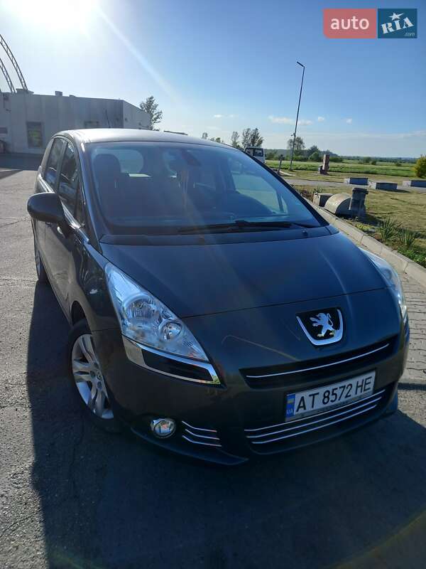 Мікровен Peugeot 5008 2009 в Коломиї