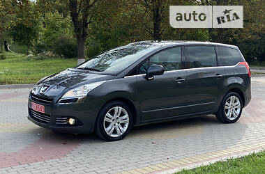 Універсал Peugeot 5008 2011 в Тернополі