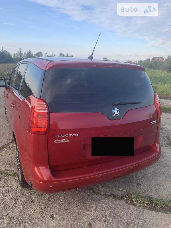 Мікровен Peugeot 5008 2011 в Калуші