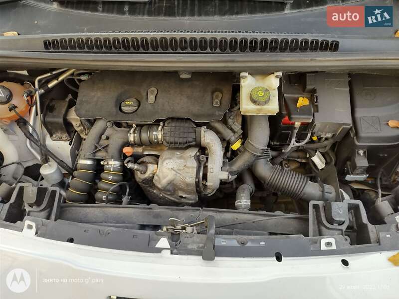 Мікровен Peugeot 5008 2011 в Томашполі