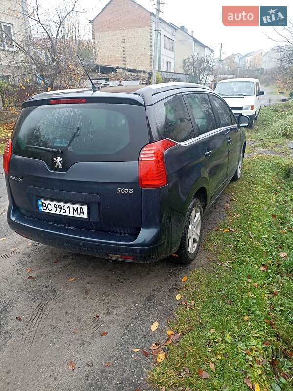 Мікровен Peugeot 5008 2014 в Золочеві