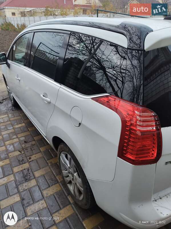 Мікровен Peugeot 5008 2011 в Томашполі