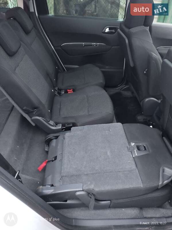 Мікровен Peugeot 5008 2011 в Томашполі