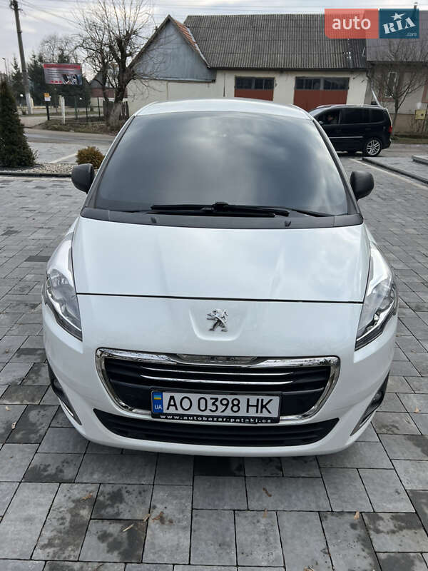 Минивэн Peugeot 5008 2012 в Тячеве