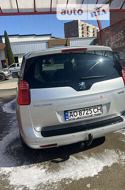 Мікровен Peugeot 5008 2010 в Тячеві