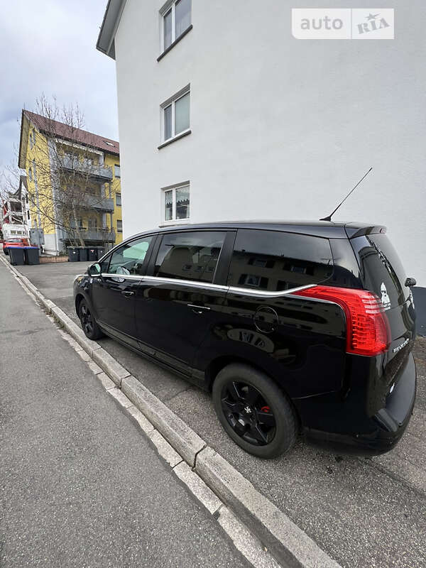 Мікровен Peugeot 5008 2010 в Івано-Франківську