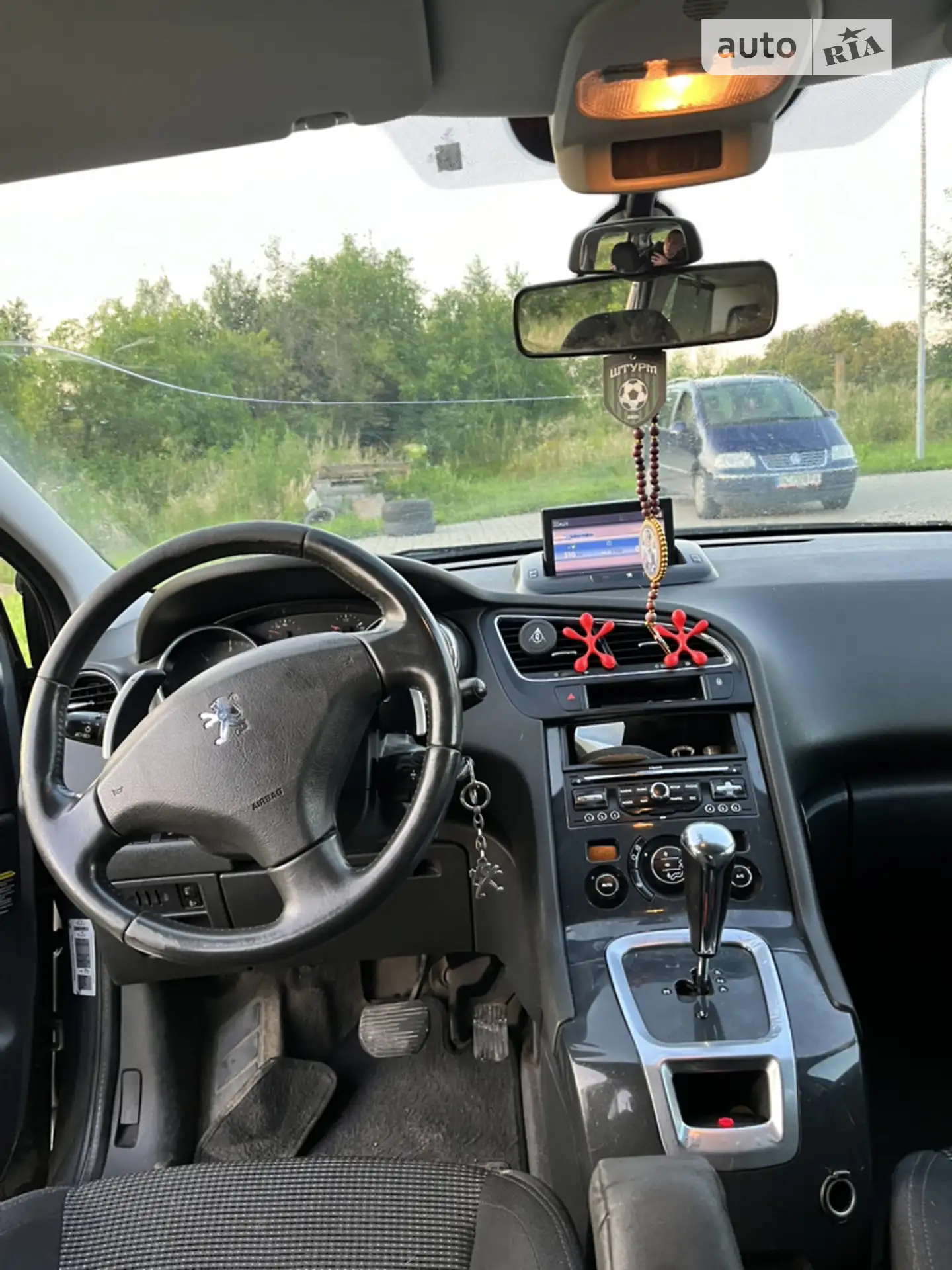 2011 Peugeot 5008 - мініатюра 12