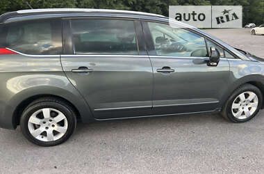 Микровэн Peugeot 5008 2013 в 