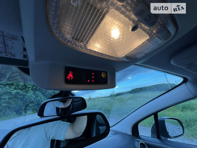 Мікровен Peugeot 5008 2013 в Вінниці