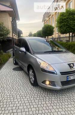 Микровэн Peugeot 5008 2011 в Стрые