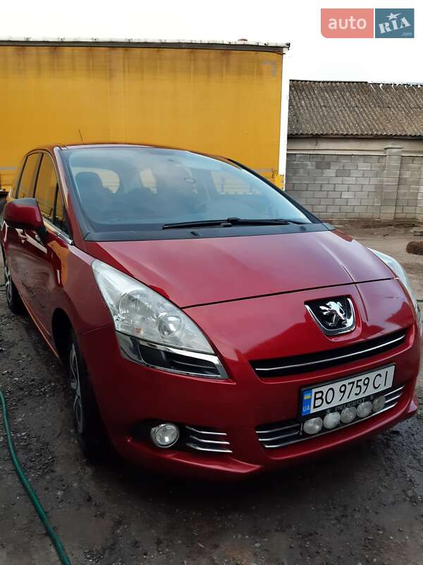 Peugeot 5008 2010