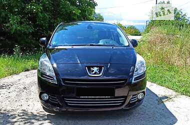 Микровэн Peugeot 5008 2010 в Киеве