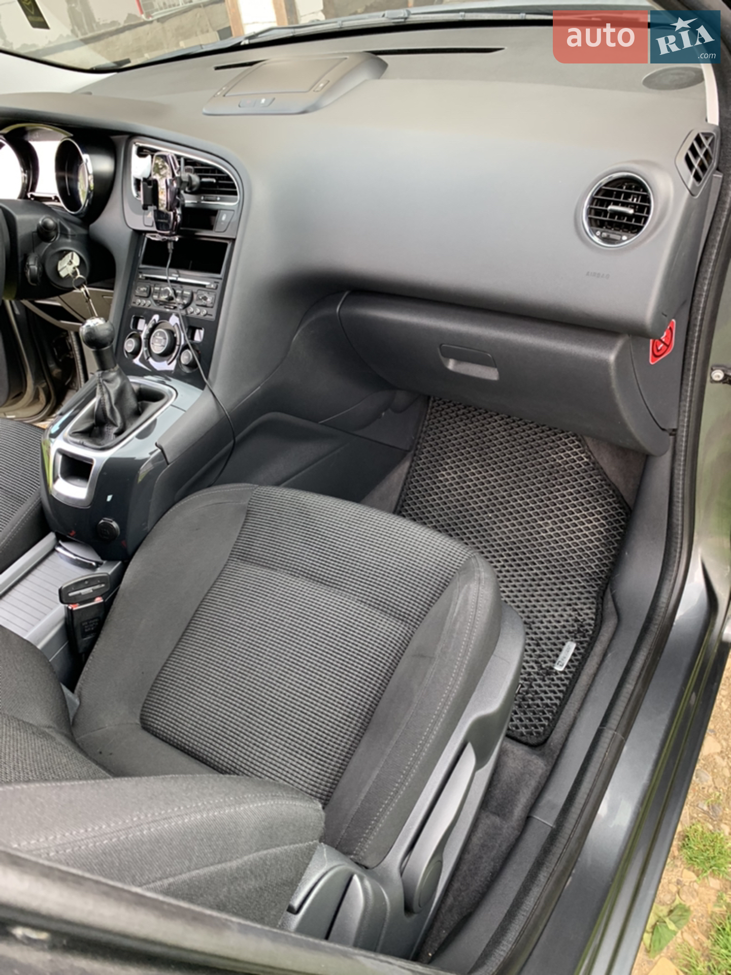2011 Peugeot 5008 - мініатюра 19