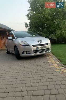 Микровэн Peugeot 5008 2011 в Самборе