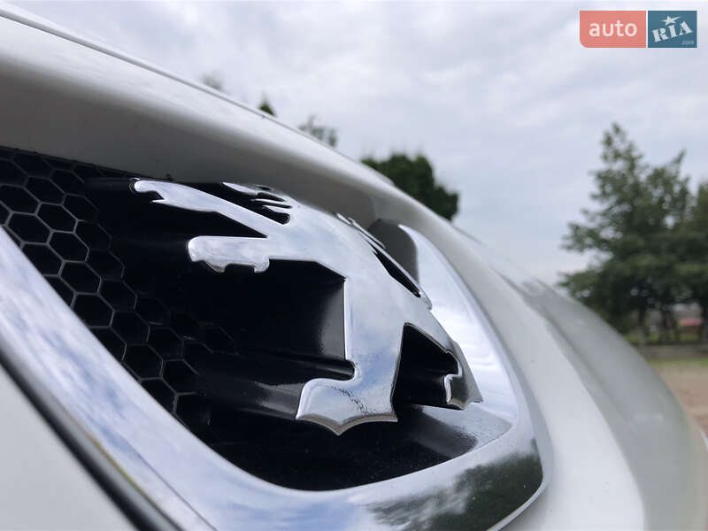 Мікровен Peugeot 5008 2010 в Дрогобичі