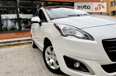 Мікровен Peugeot 5008 2015 в 
