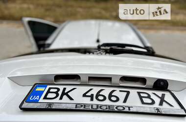 Мікровен Peugeot 5008 2015 в 