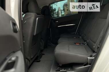 Мікровен Peugeot 5008 2015 в 