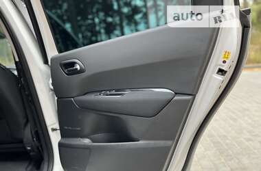 Мікровен Peugeot 5008 2015 в 