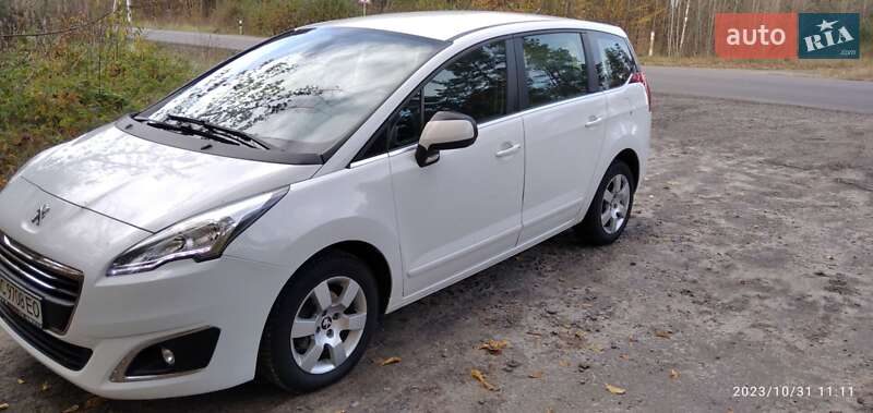 Мікровен Peugeot 5008 2014 в Ковелі