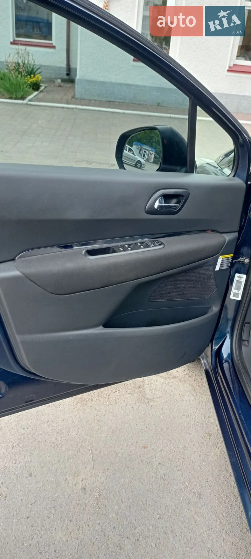 2011 Peugeot 5008 - мініатюра 4