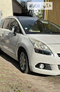 Мікровен Peugeot 5008 2011 в Бучачі